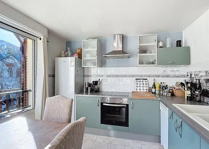 Duplex Spacieux Avec Piscine *